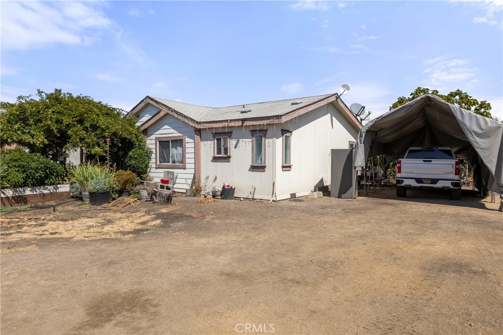 main property photo 11