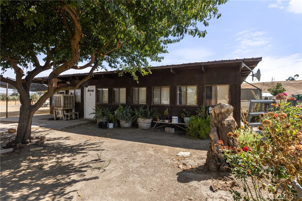main property photo 15