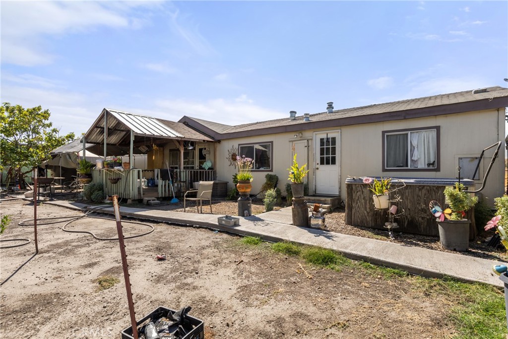 main property photo 8