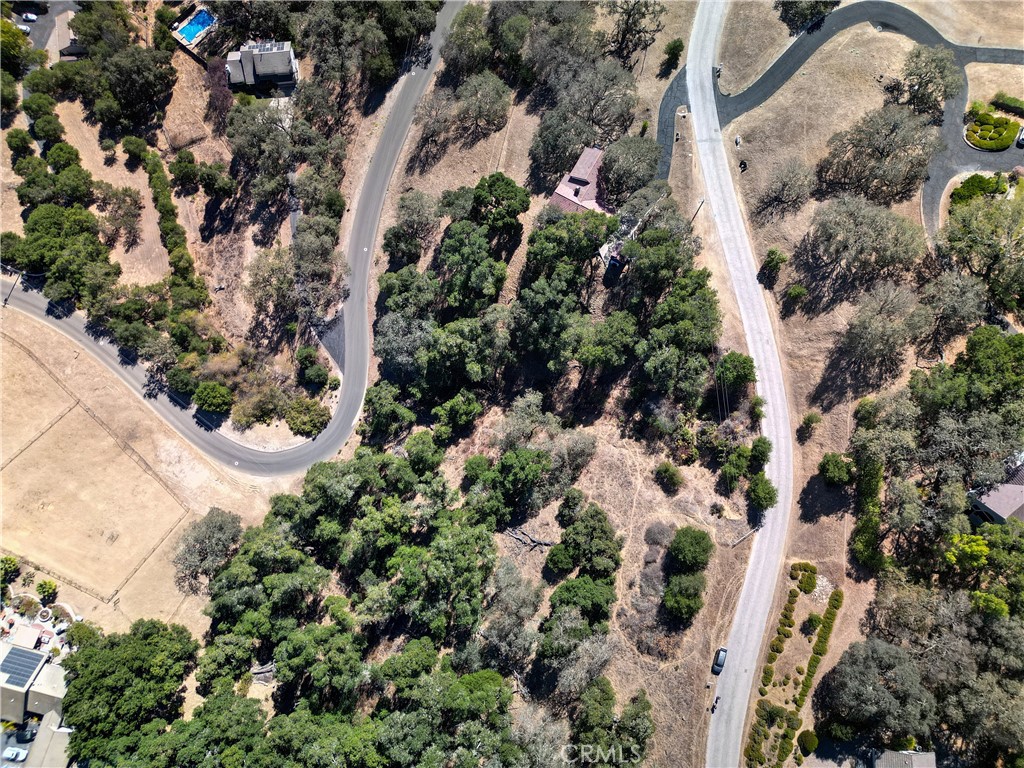 main property photo 10