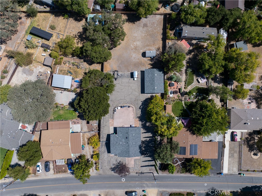 main property photo 35