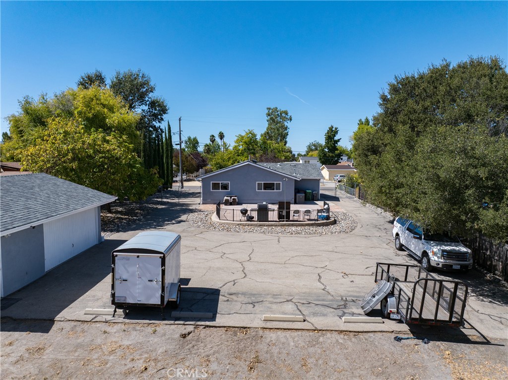 main property photo 39