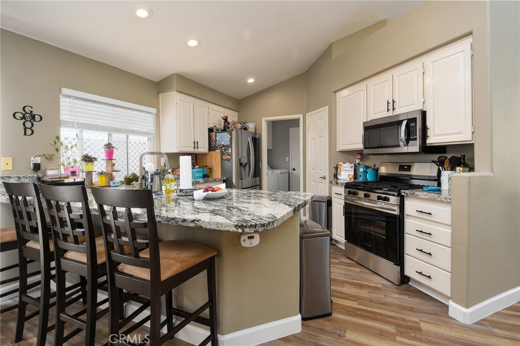main property photo 8