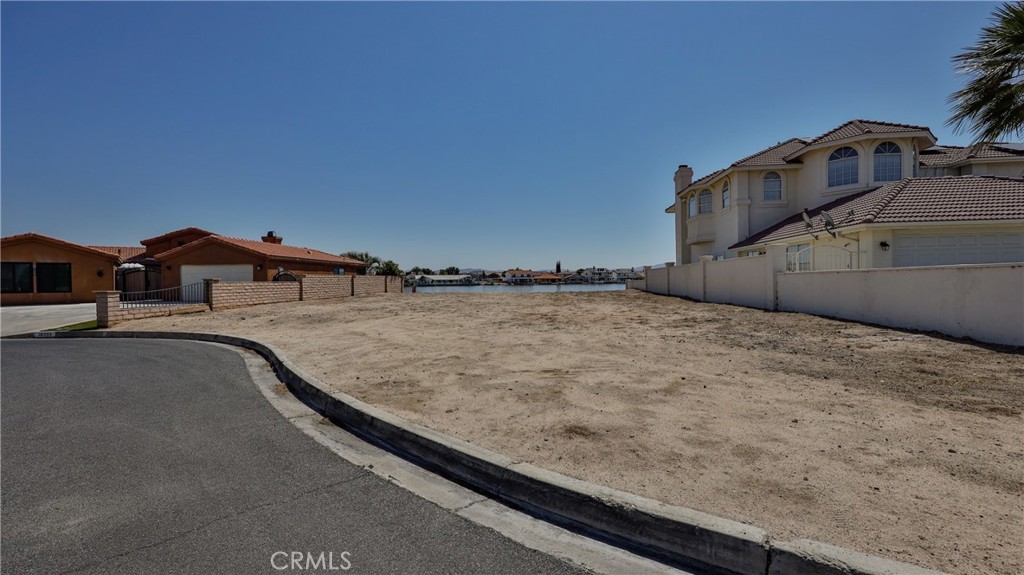 main property photo 33
