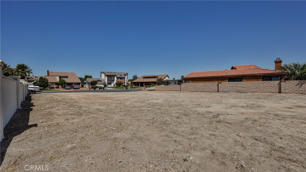 main property photo 40