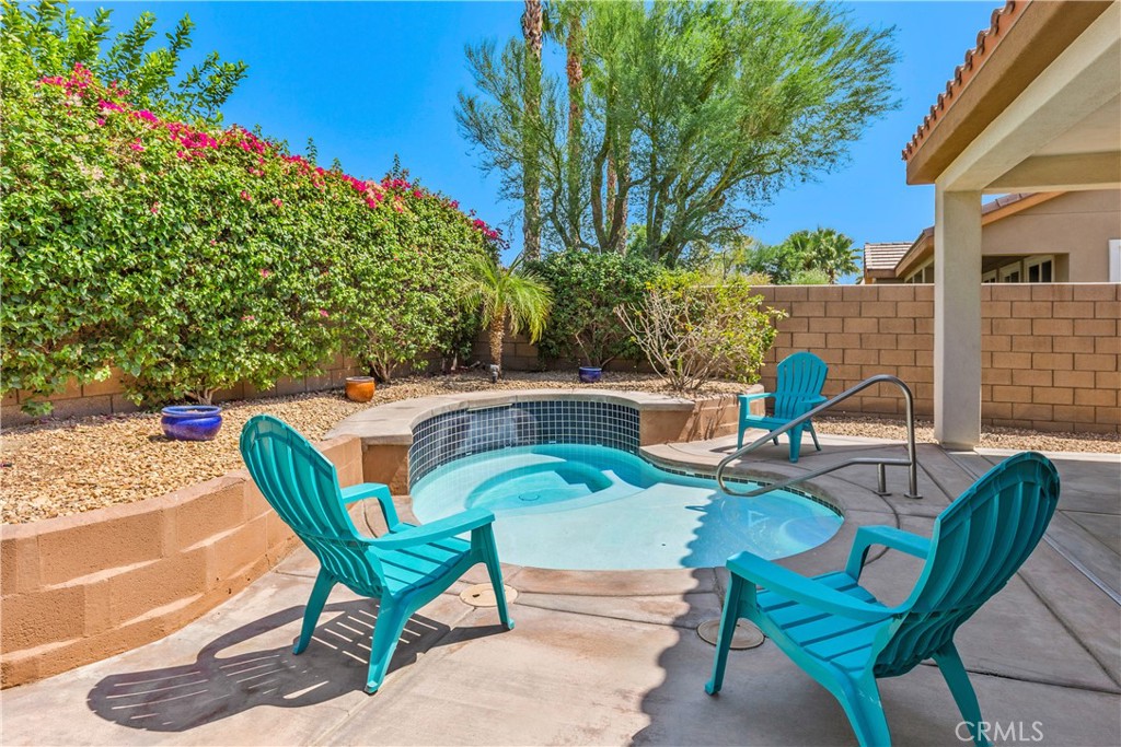 main property photo 18