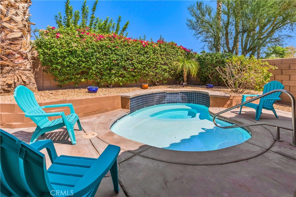 main property photo 19