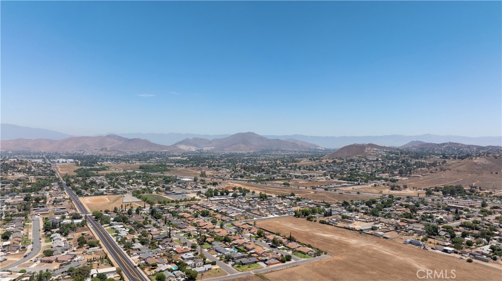 main property photo 26