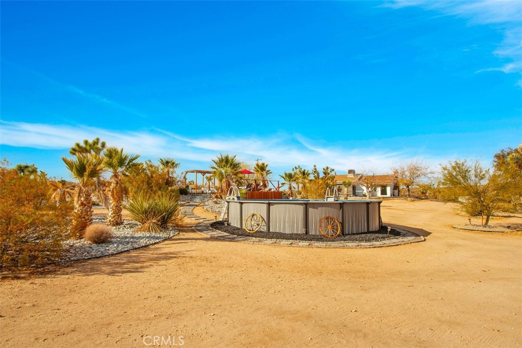main property photo 30