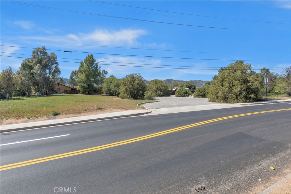 main property photo 26