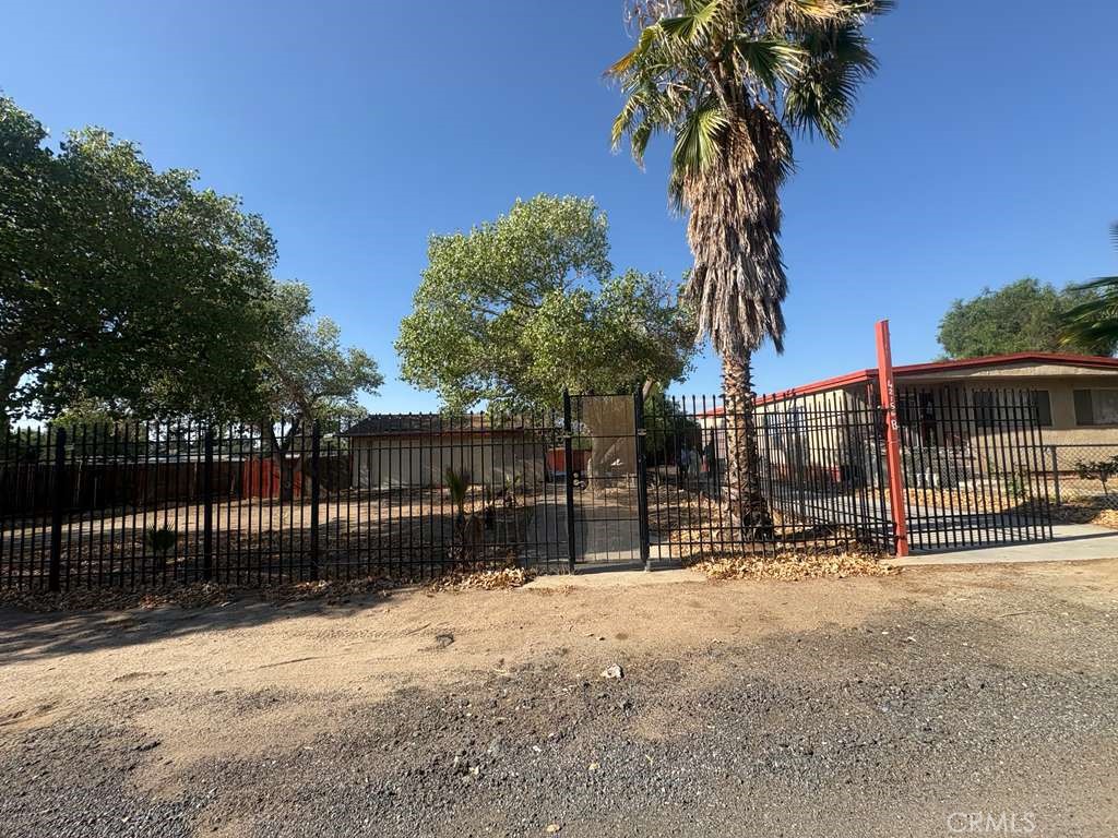 main property photo 6
