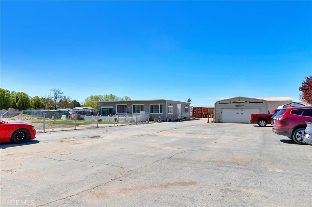 main property photo 23