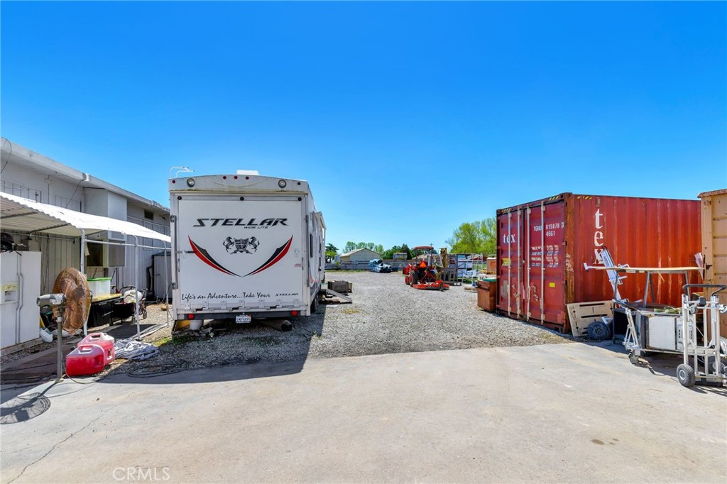 main property photo 33