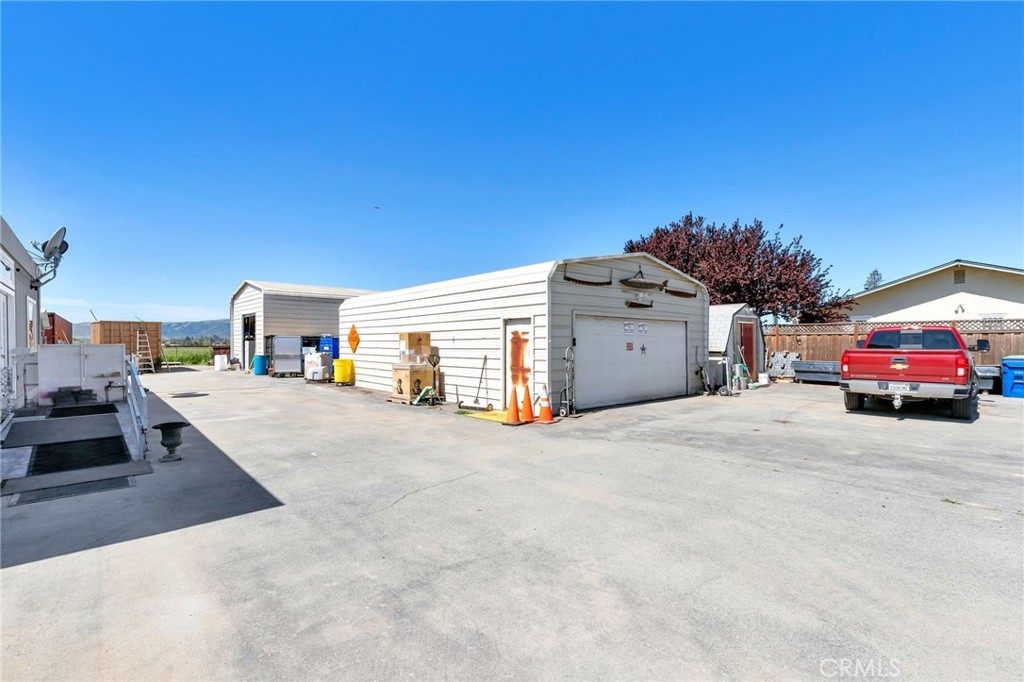 main property photo 35