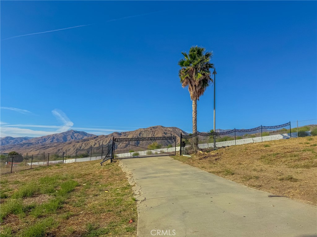 main property photo 32