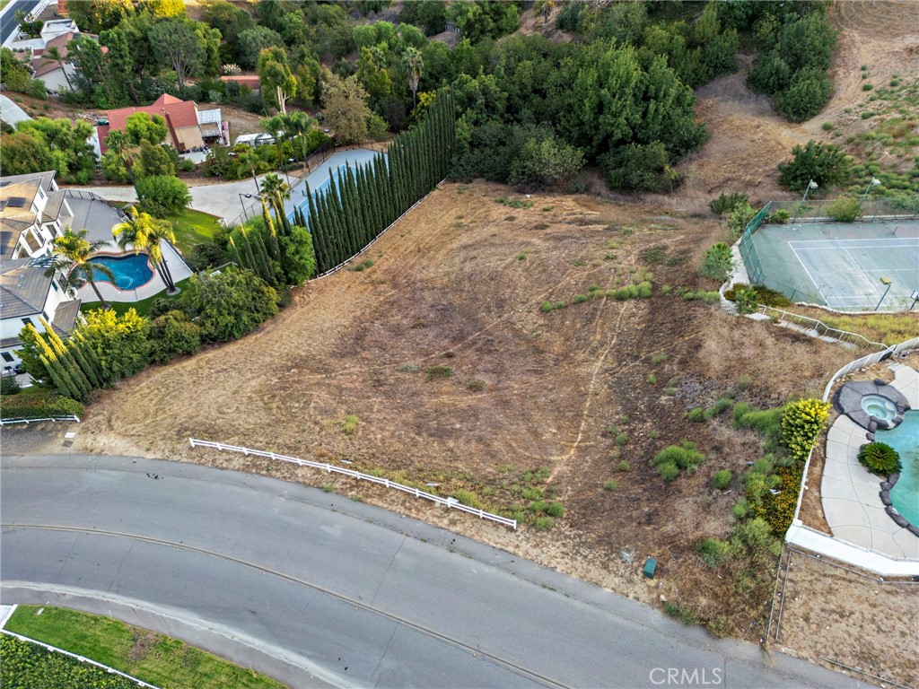 main property photo 7