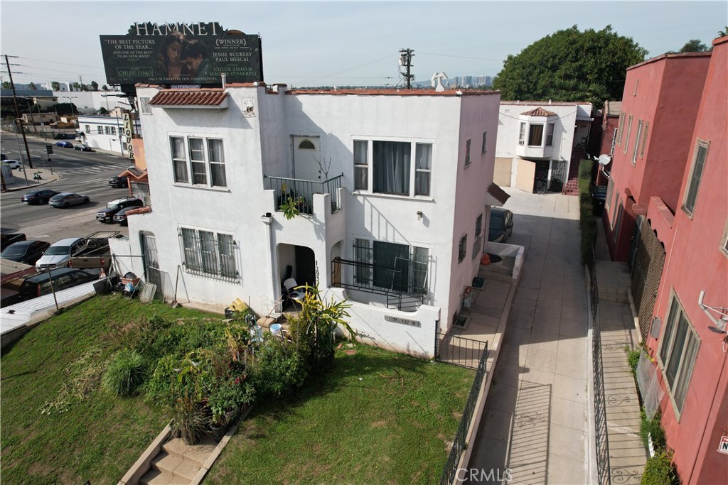 main property photo 4