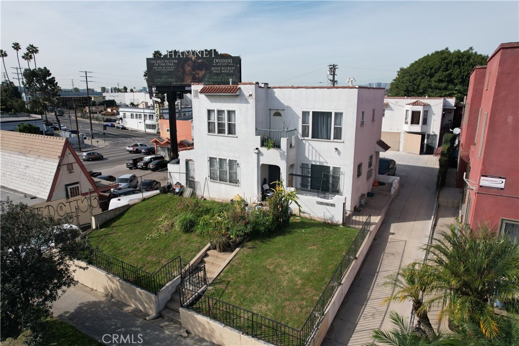 main property photo 6