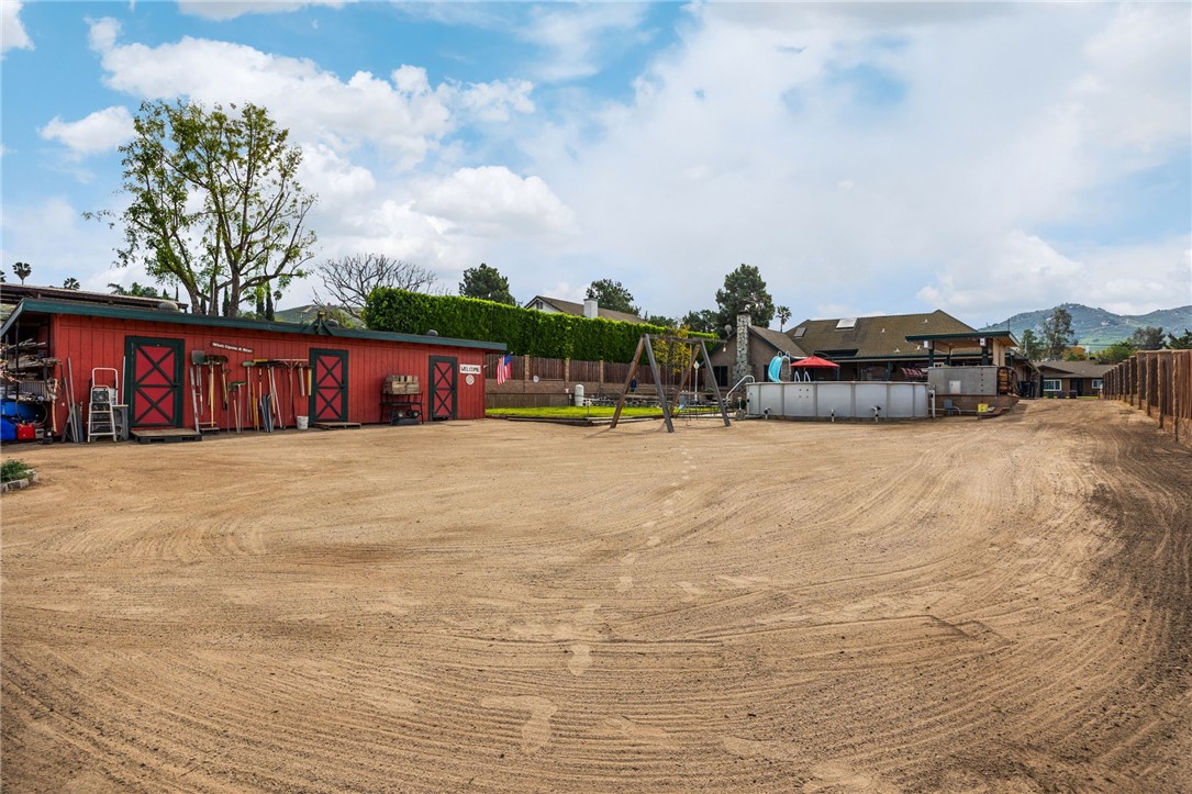 main property photo 32