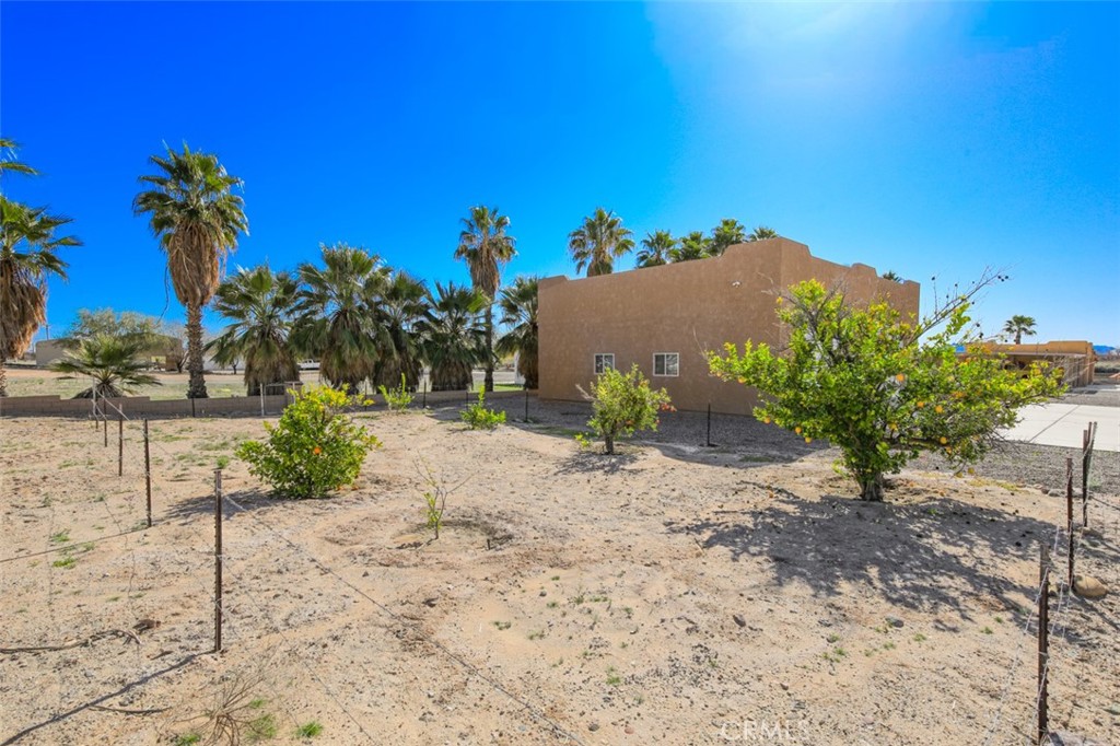 main property photo 16