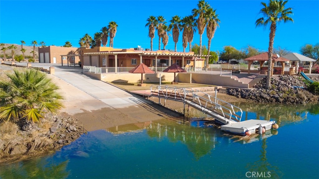 main property photo 8