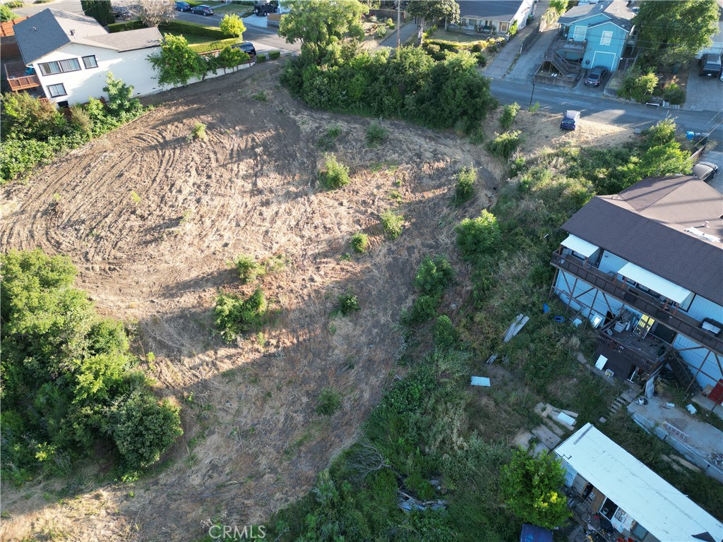 main property photo 10