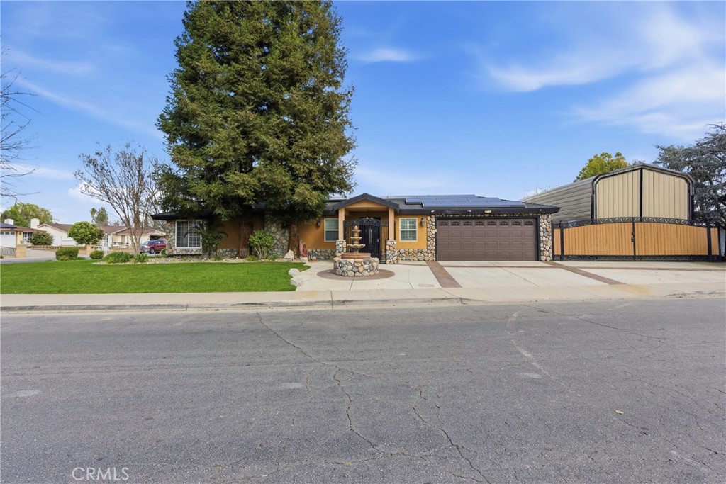 main property photo 37