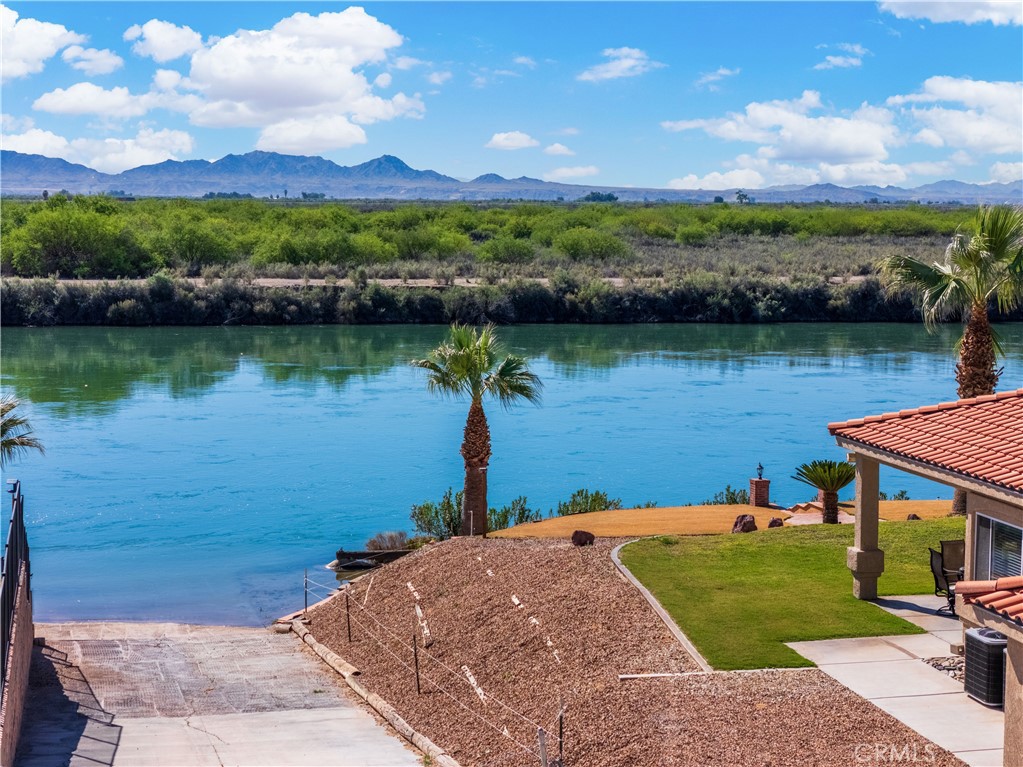 main property photo 31