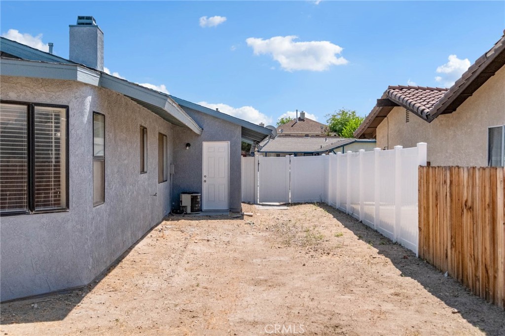 main property photo 39