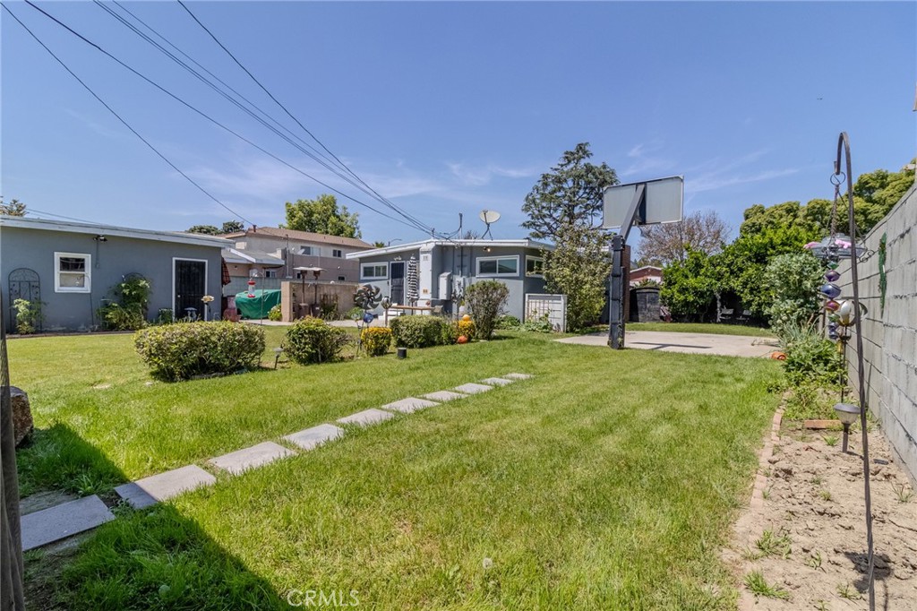 main property photo 47