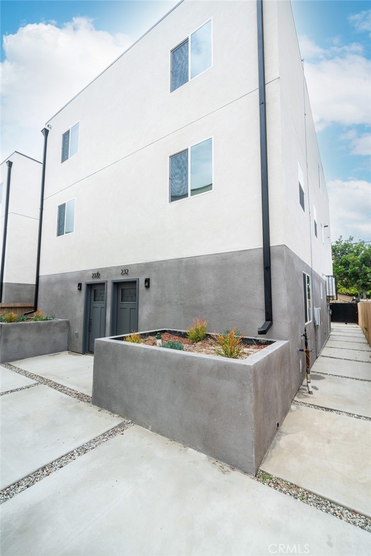 main property photo 58