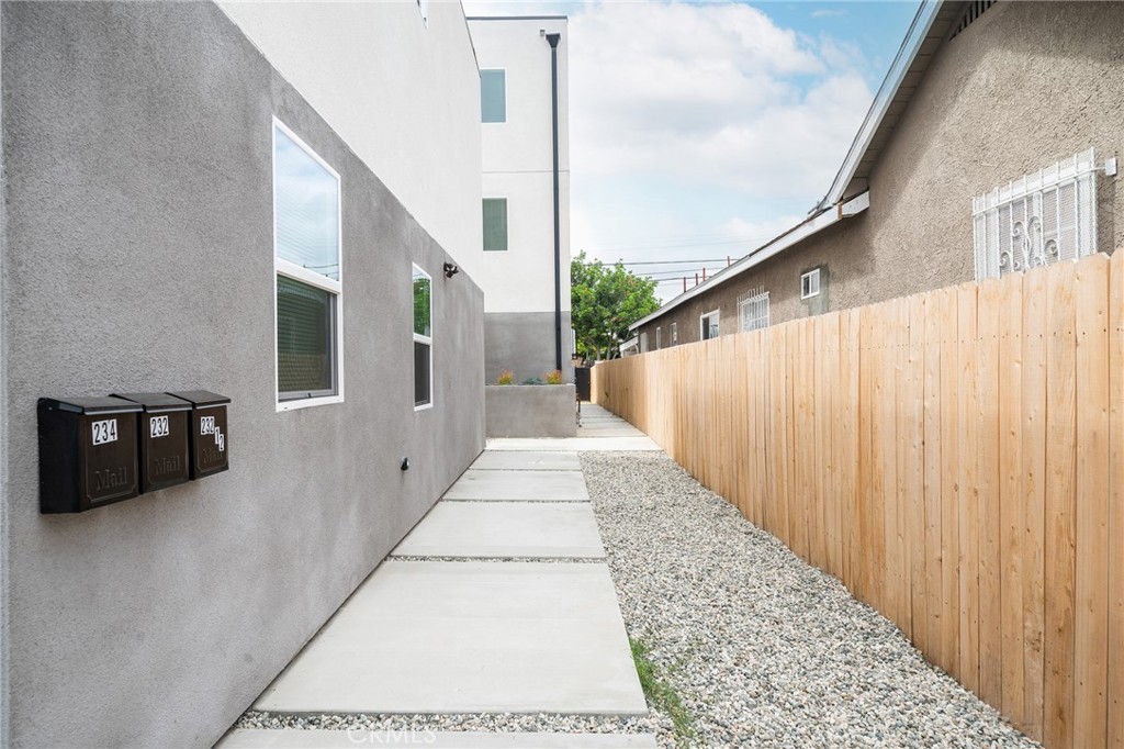 main property photo 64