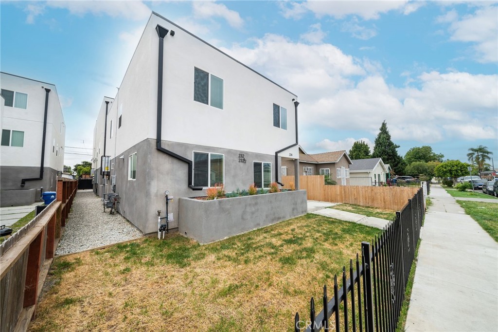 main property photo 66