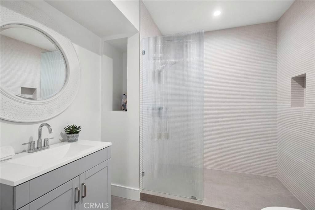 main property photo 64