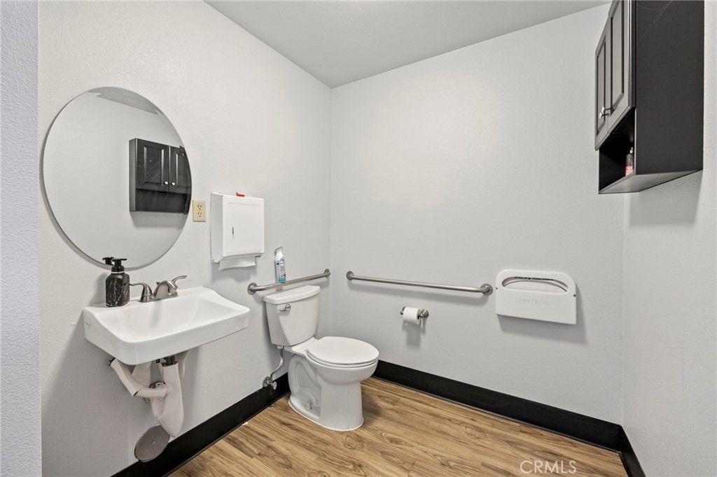 main property photo 7