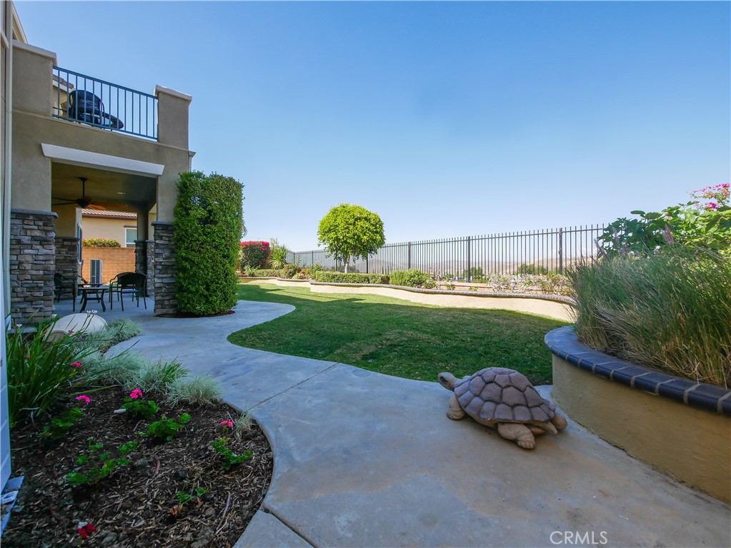 main property photo 28