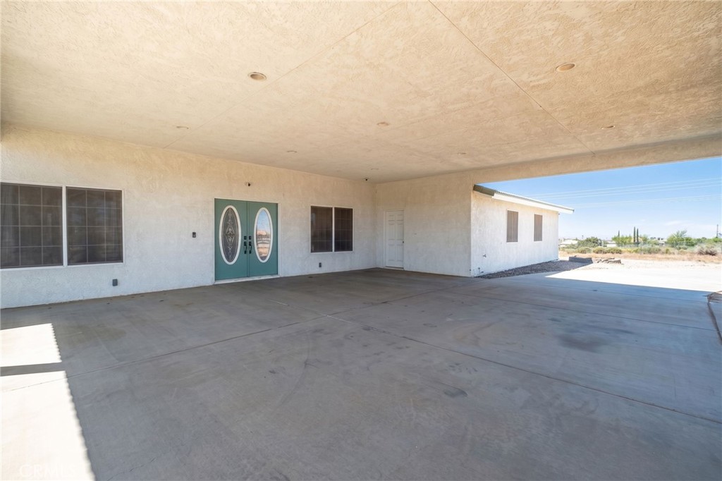 main property photo 6