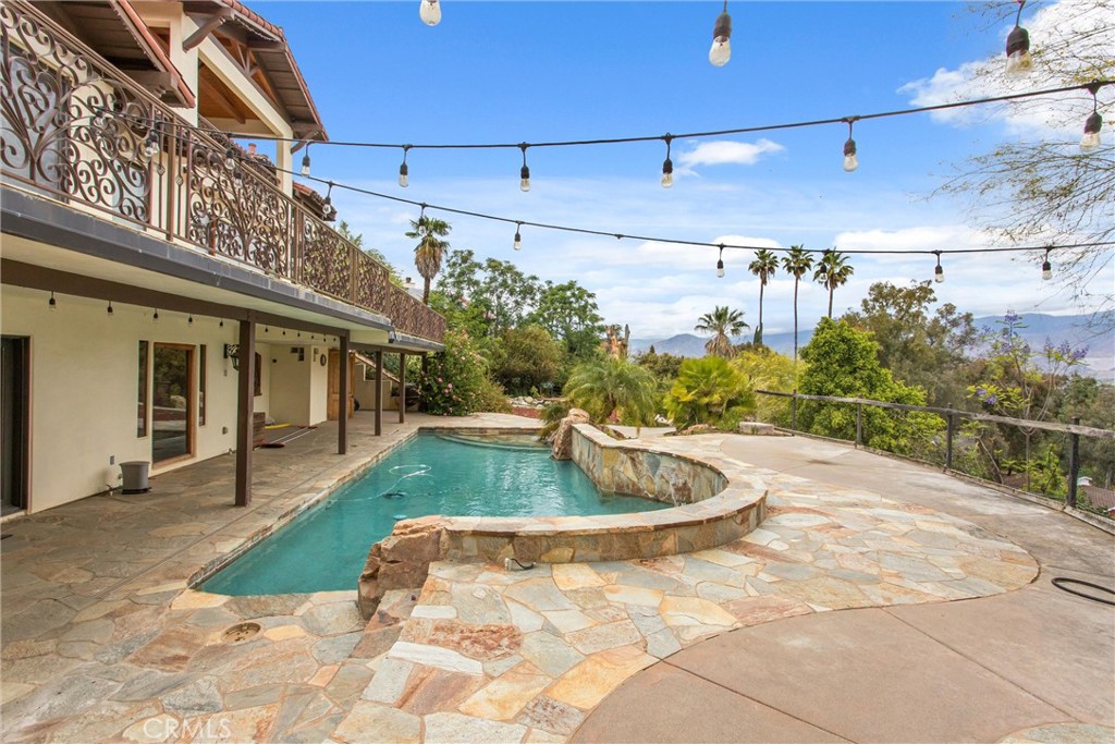 main property photo 59
