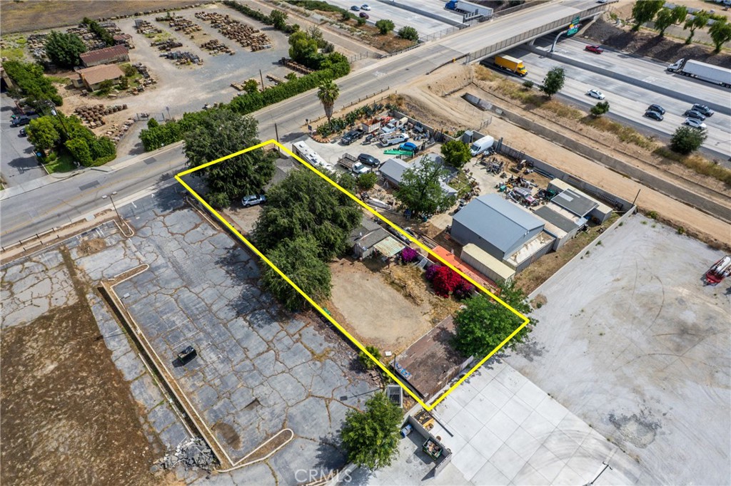 main property photo 10