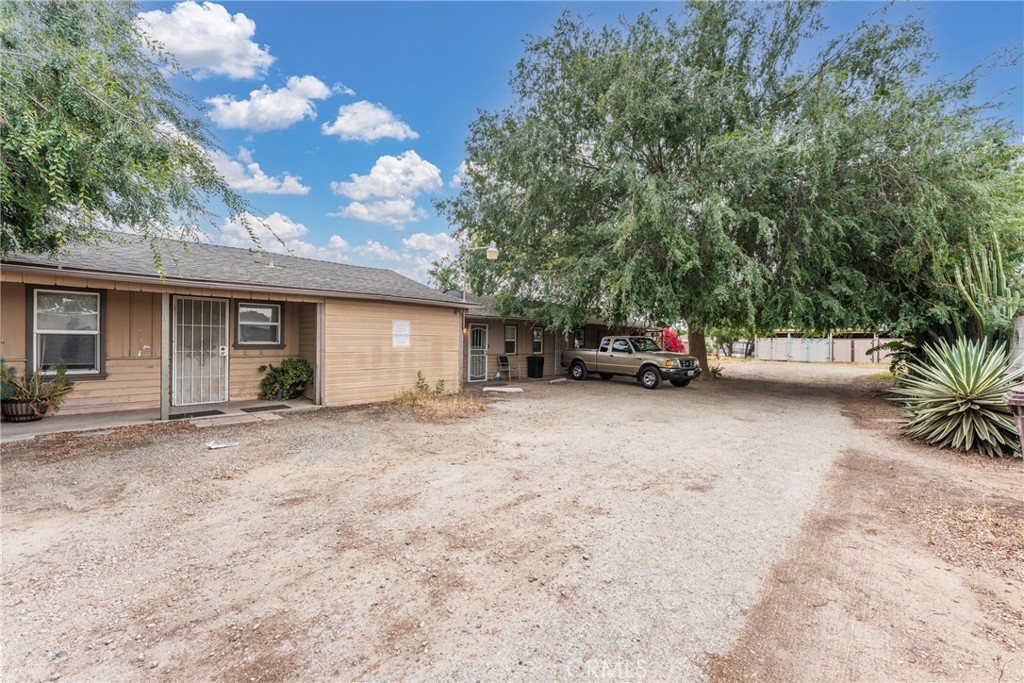 main property photo 7