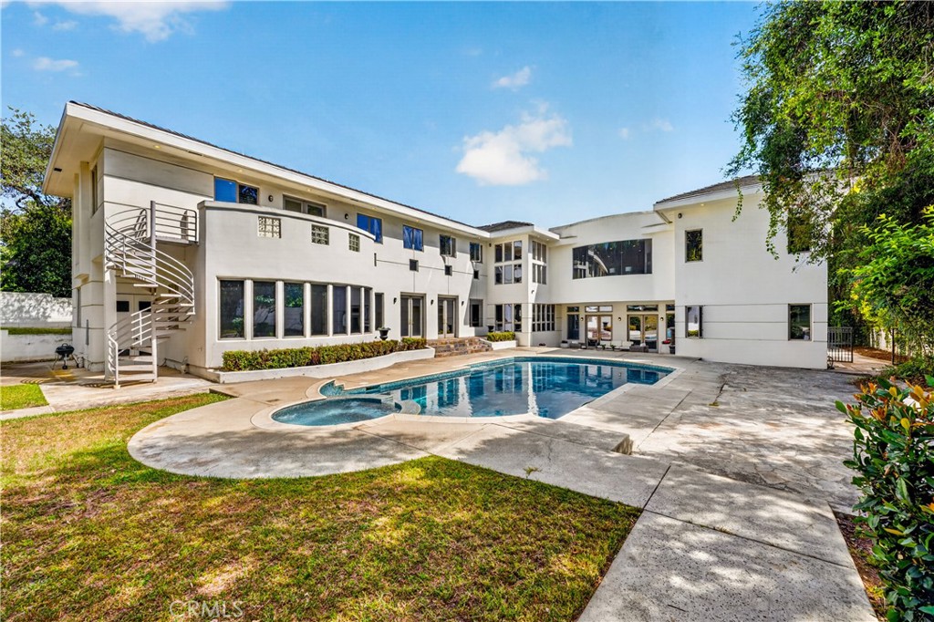 main property photo 44