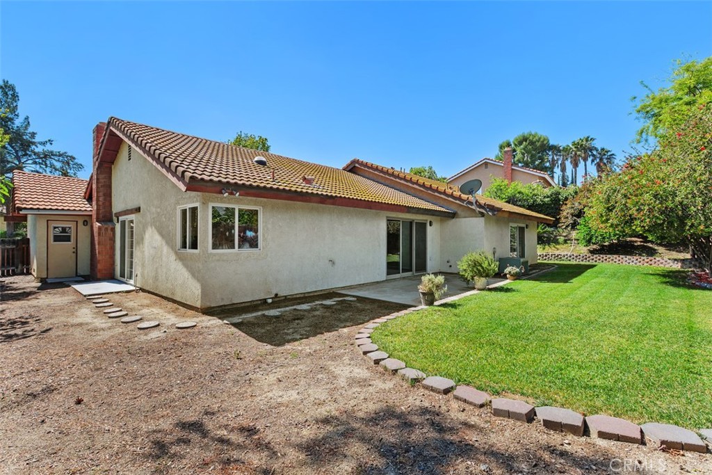 main property photo 32