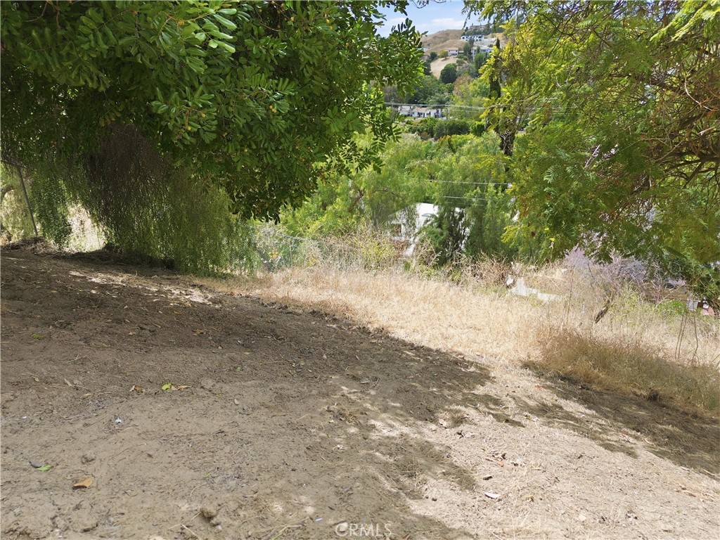 main property photo 45