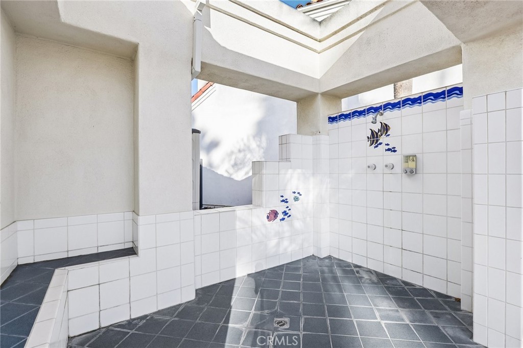main property photo 60