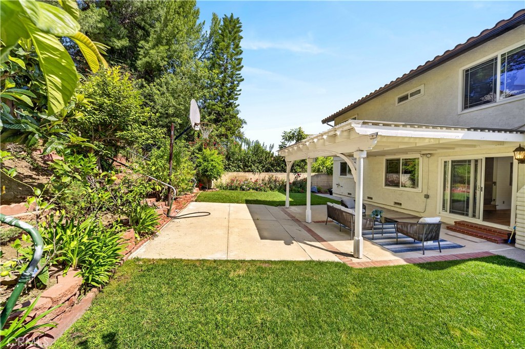 main property photo 22