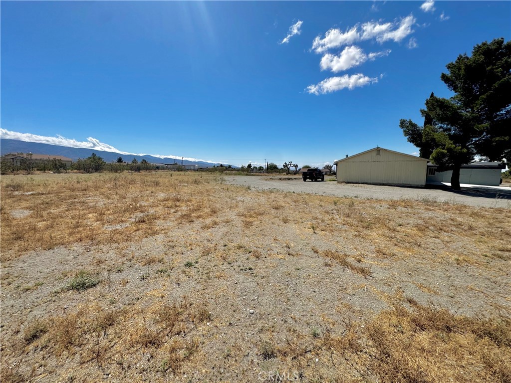 main property photo 19