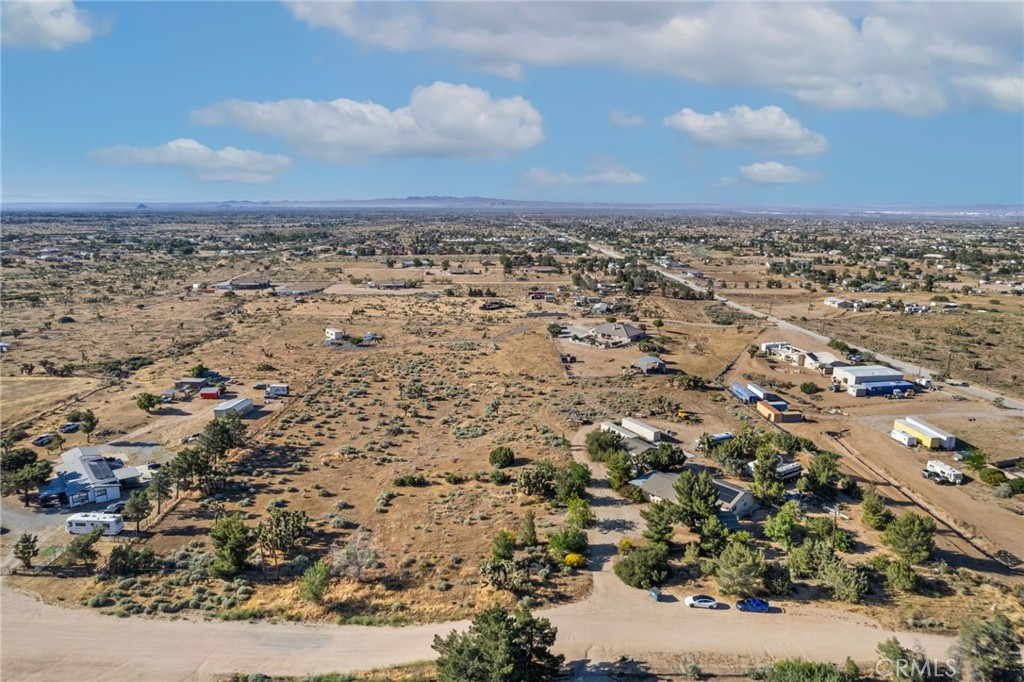 main property photo 32