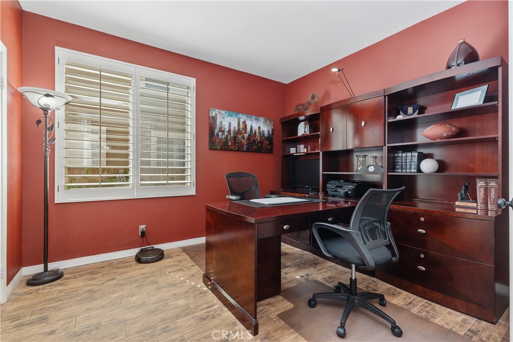 main property photo 27