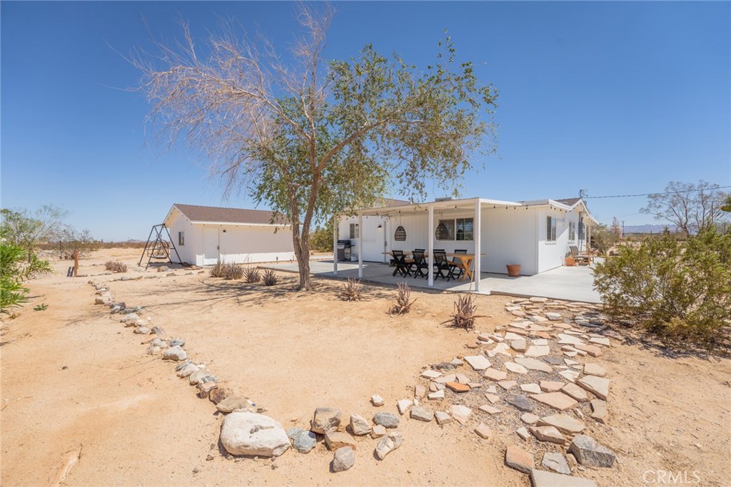 main property photo 27