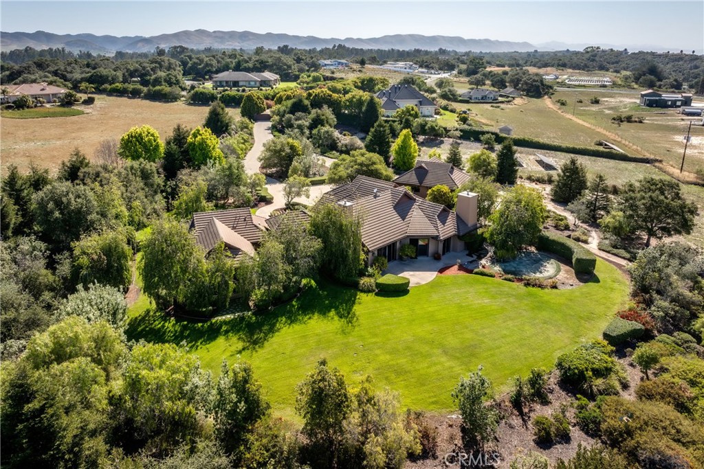 main property photo 11